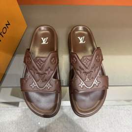 Picture of Louis Vuitton Slippers _SKULVsz38-45mnq0256649
